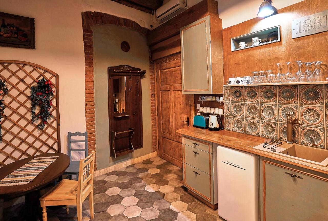 1881 Brasov Old Town Apartments ภายนอก รูปภาพ